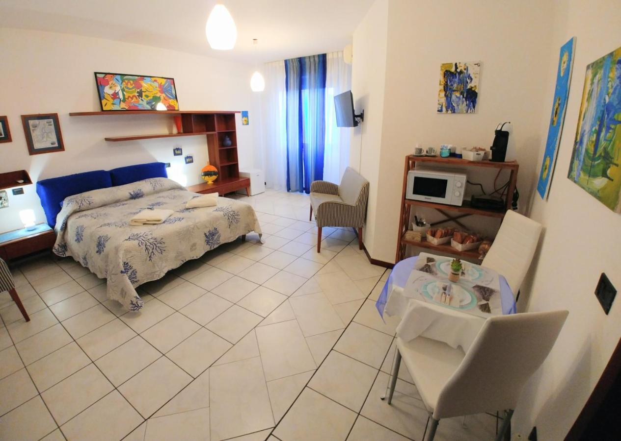 1 2 3 Stella Bed and Breakfast Alghero Buitenkant foto
